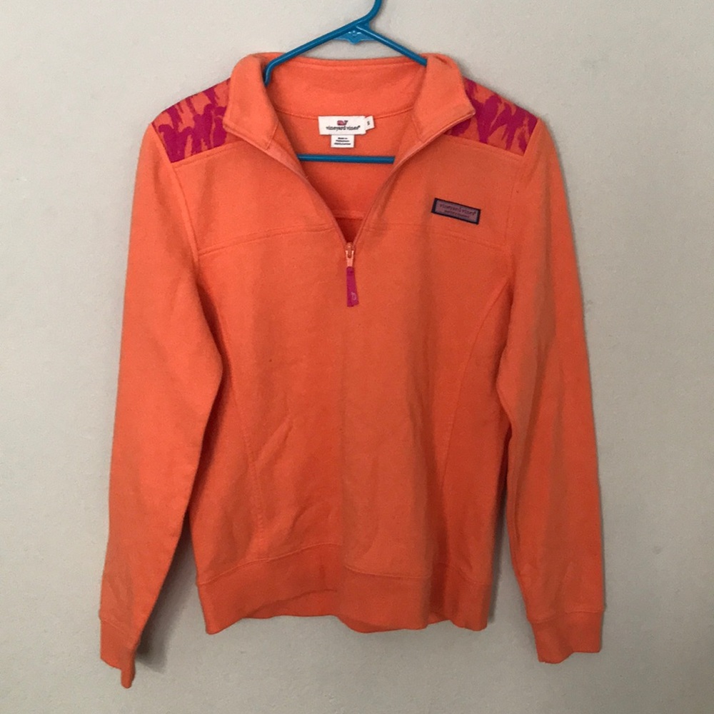 Vineyard vines parrot print shep shirt
